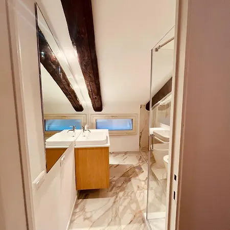 Pasubio Luxury Boutique Apartment *