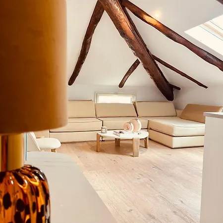 Pasubio Luxury Boutique Apartment *